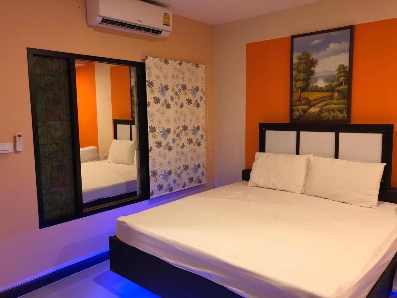 Jirapa Modern Resort Csonburi Kültér fotó