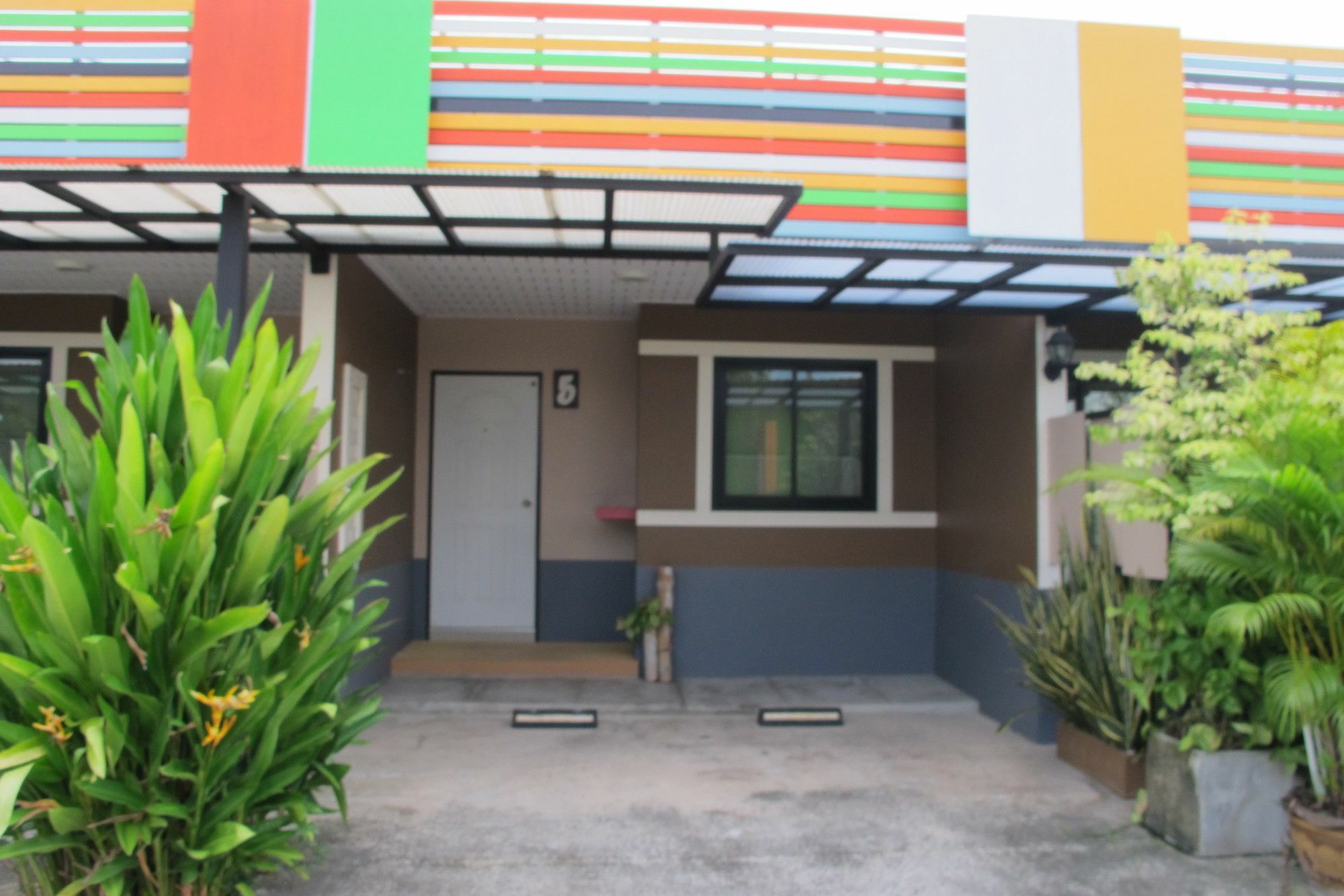 Jirapa Modern Resort Csonburi Kültér fotó